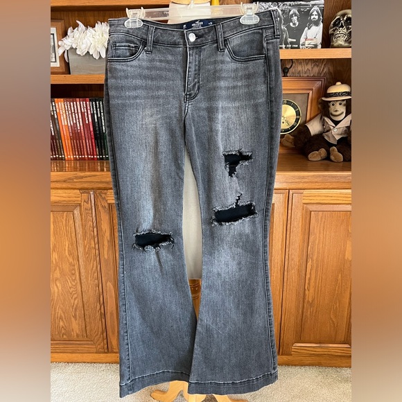 HollisterBNWOT Low Rise Flare Denim Jeans